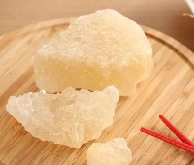 冰糖選購(gòu)指南 白塊與黃塊的區(qū)別與選擇
